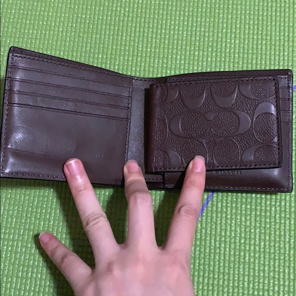 Coach wallet - Picture 2 of 4
